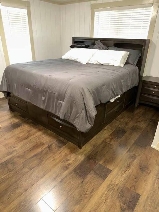 Hot Tub 5 Beds Daire Moorhead Dış mekan fotoğraf
